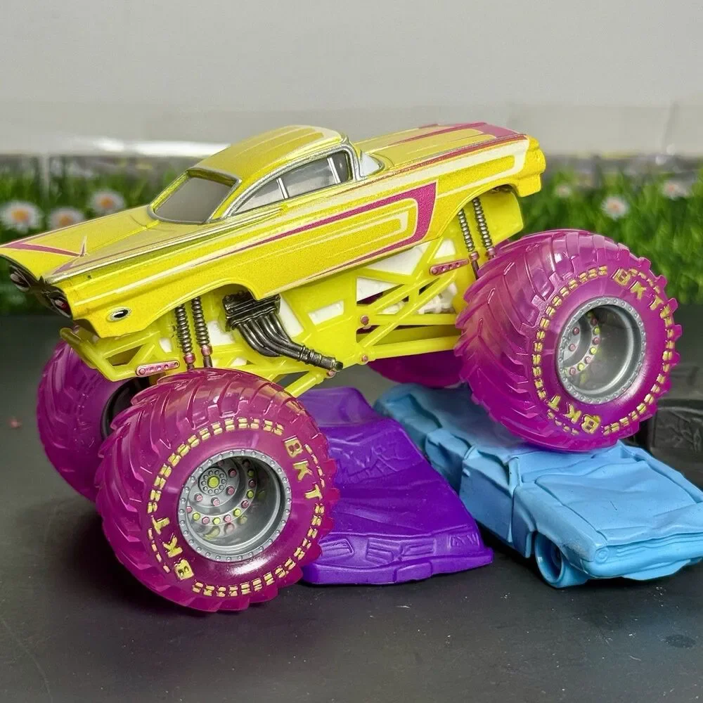 Disney Pixar Cars Custom Monster Jam Truck Easter Ramone Yellow Pink 1:64